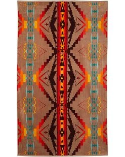 Pendleton Oversized Jacquard Towel | Water Sports -Hanky Panky Sales Store 71YT9AIgbaS. AC SR736920